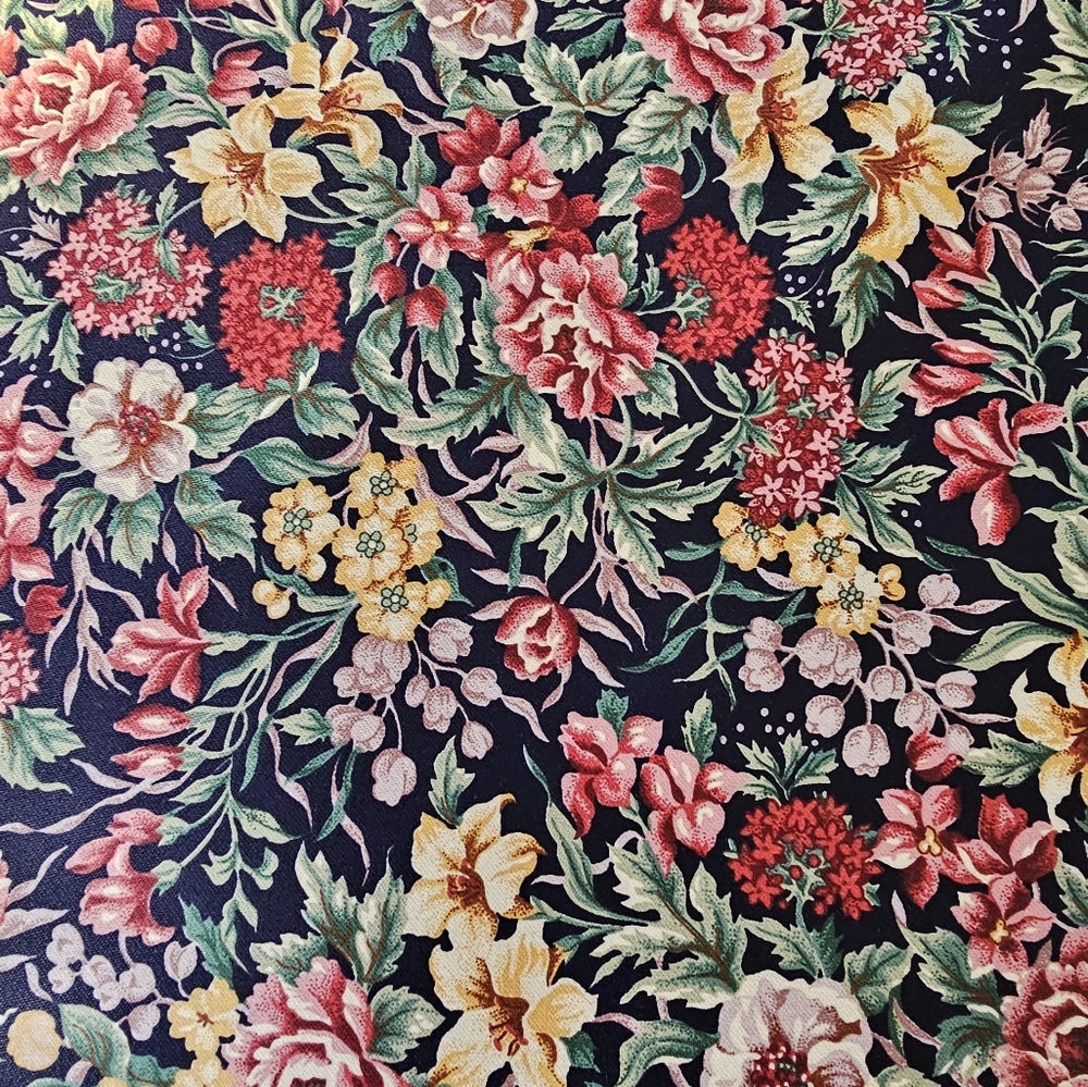 House And Home Dark Blue Floral Patterned Upholstery Fabric 5yds X54